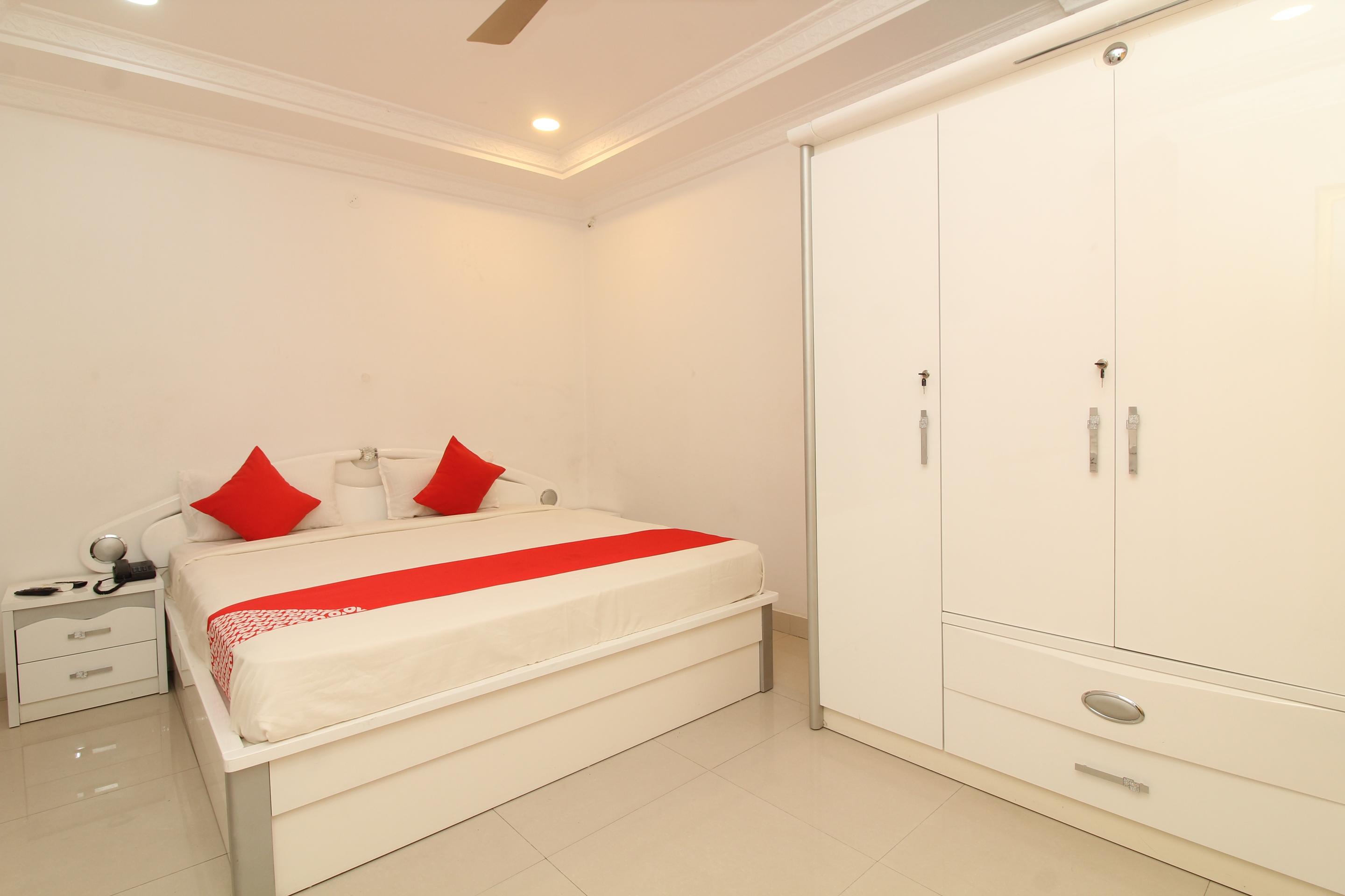Oyo 37499 Saba Service Apartments Hyderabad Ngoại thất bức ảnh